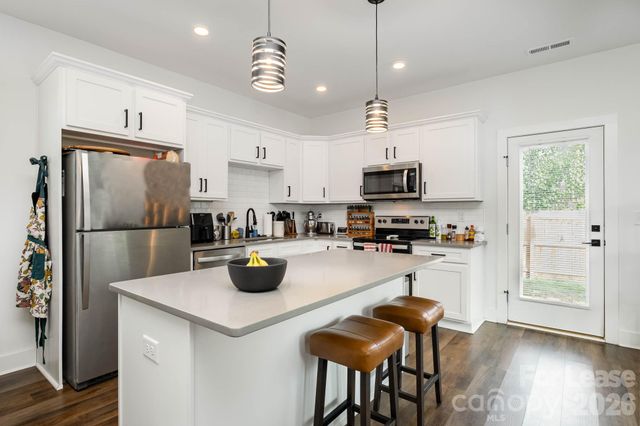 2703 Wells Street, Charlotte, NC 28206