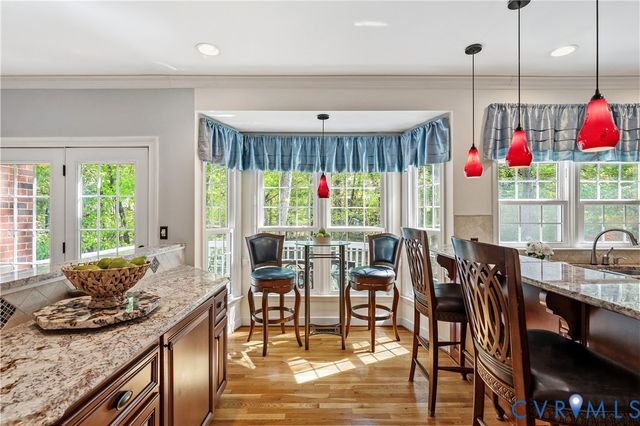 5901 Eastbluff Ct, Midlothian, VA 23112