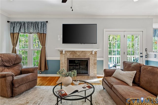 5901 Eastbluff Ct, Midlothian, VA 23112