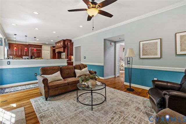 5901 Eastbluff Ct, Midlothian, VA 23112