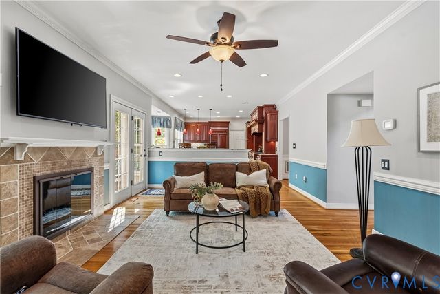 5901 Eastbluff Ct, Midlothian, VA 23112