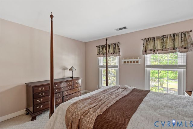 5901 Eastbluff Ct, Midlothian, VA 23112