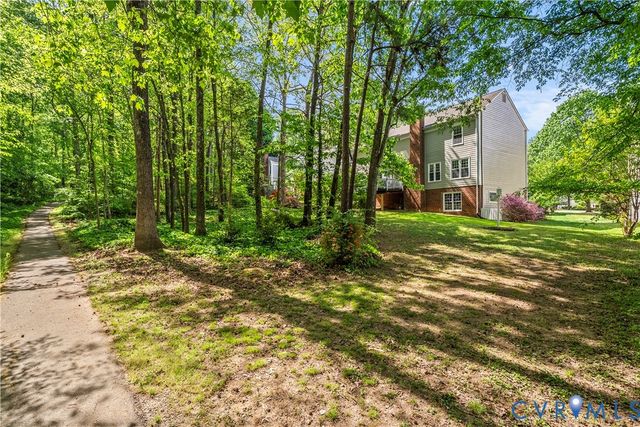 5901 Eastbluff Ct, Midlothian, VA 23112
