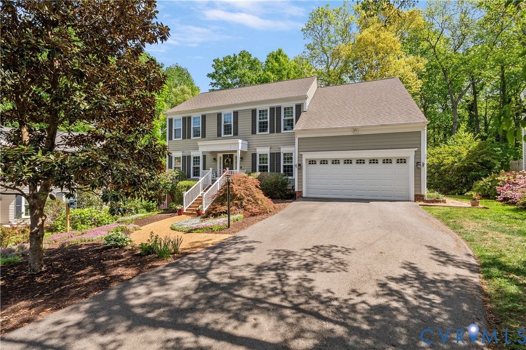 5901 Eastbluff Ct, Midlothian, VA 23112
