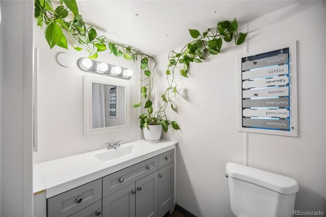 2900 Cascade Drive, Denver, CO 80260