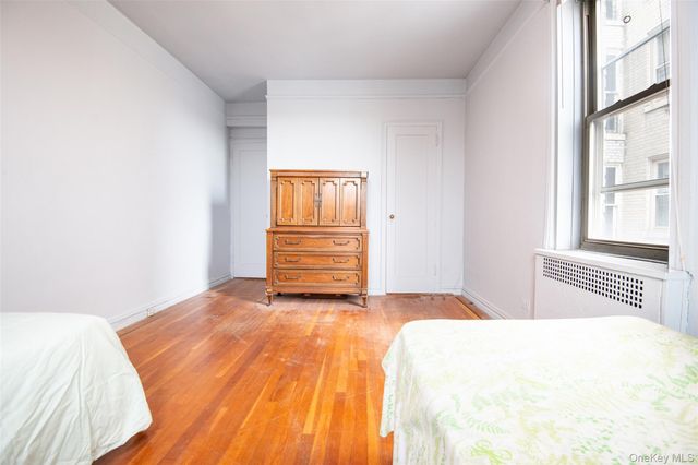 3321 Bruckner Boulevard 4M, Bronx, NY 10461