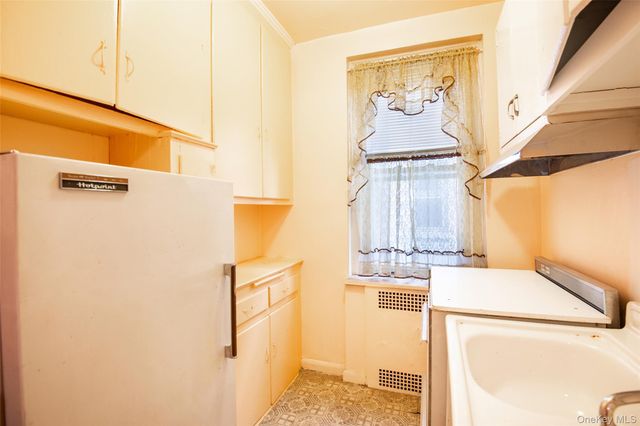 3321 Bruckner Boulevard 4M, Bronx, NY 10461