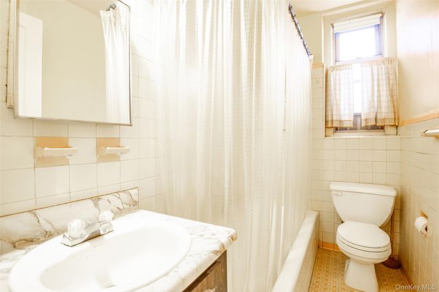 3321 Bruckner Boulevard 4M, Bronx, NY 10461