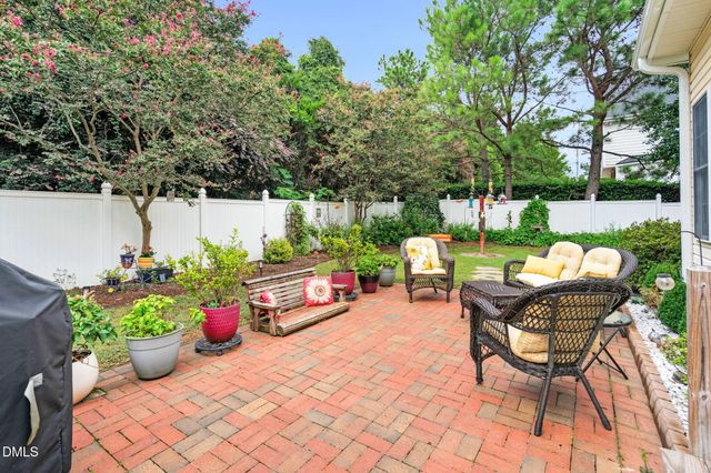 117 Holly Bay Lane, Holly Springs, NC 27540
