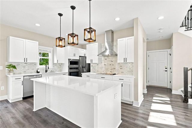 181 Eagle Glen Drive, Woodstock, GA 30189