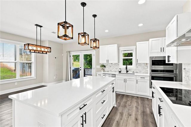 181 Eagle Glen Drive, Woodstock, GA 30189