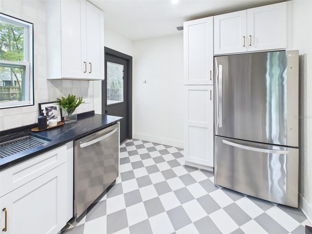 1210 E IDLEWILD AVENUE, Tampa, FL 33604