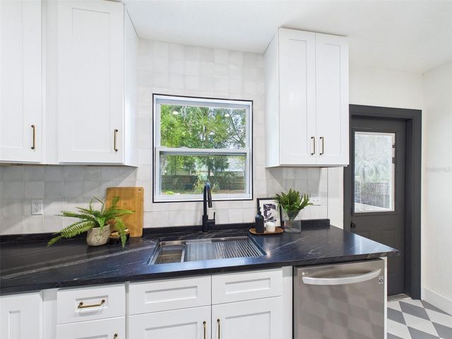 1210 E IDLEWILD AVENUE, Tampa, FL 33604