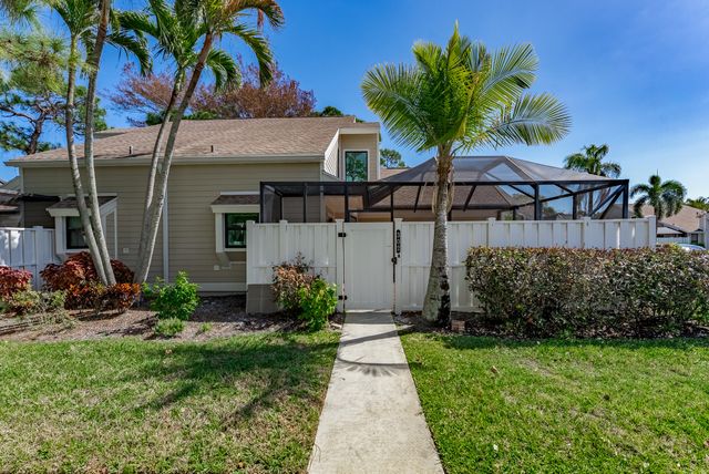 302 Summerwinds Lane, Jupiter, FL 33458