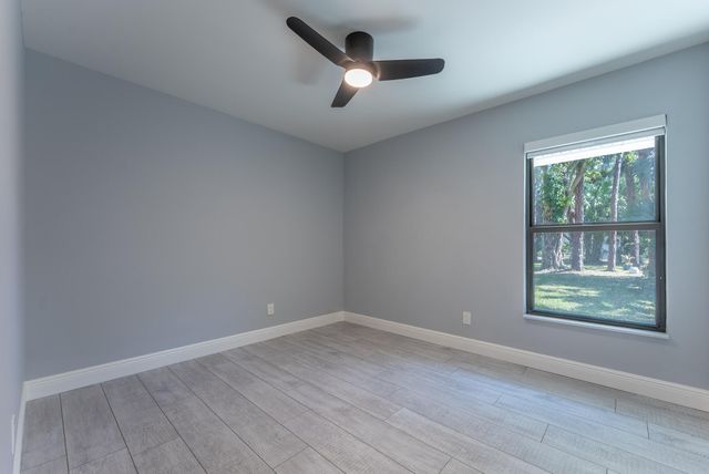 302 Summerwinds Lane, Jupiter, FL 33458