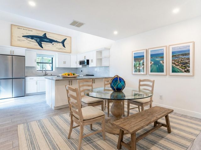 302 Summerwinds Lane, Jupiter, FL 33458