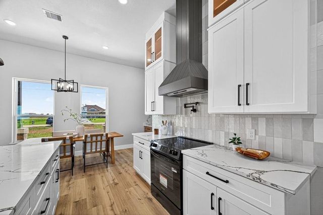 484 Angus Trail, Angleton, TX 77515