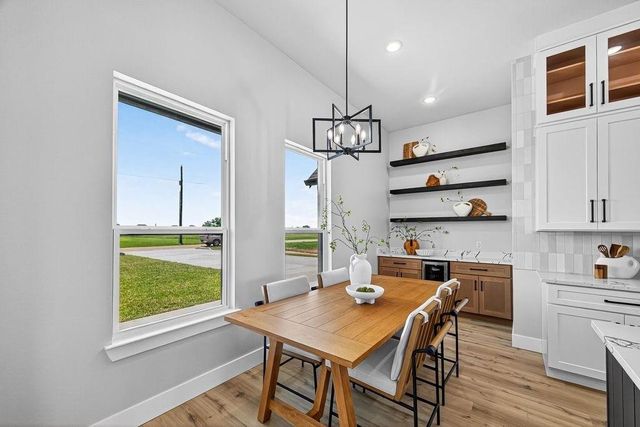 484 Angus Trail, Angleton, TX 77515