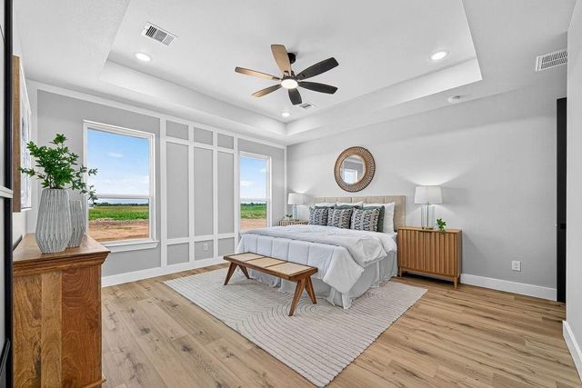 484 Angus Trail, Angleton, TX 77515