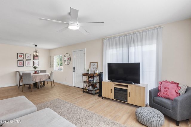 1916 W MORNINGSIDE Drive 67, Phoenix, AZ 85023