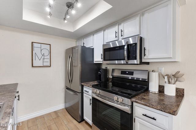 1916 W MORNINGSIDE Drive 67, Phoenix, AZ 85023