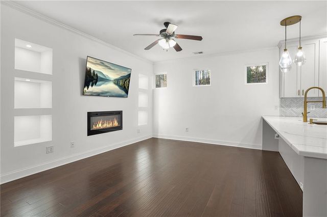 702 Barberry Drive, Woodstock, GA 30188