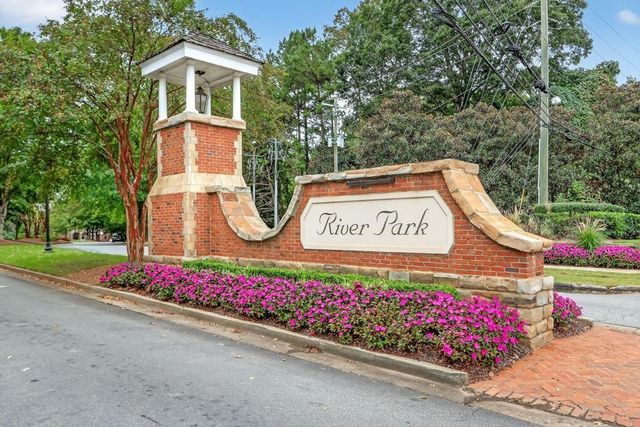 702 Barberry Drive, Woodstock, GA 30188