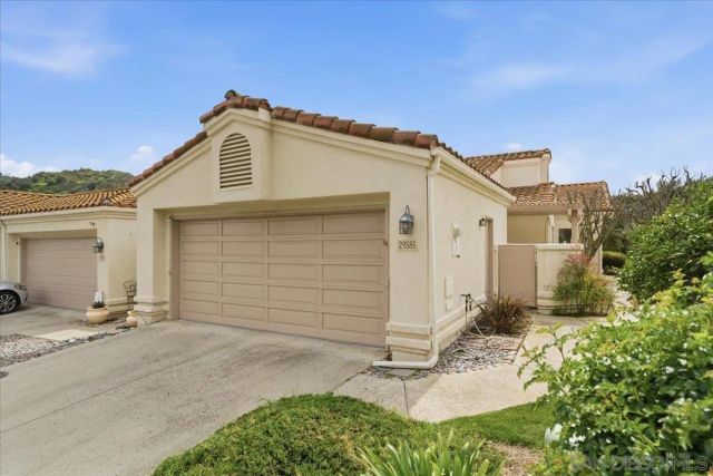 29585 Circle R Greens, Escondido, CA 92026