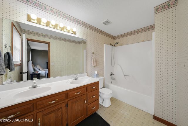 2838 SCHOTT ROAD, Jefferson City, MO 65101