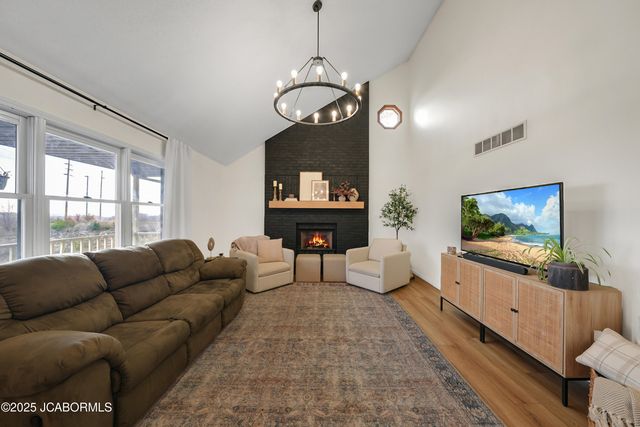 2838 SCHOTT ROAD, Jefferson City, MO 65101