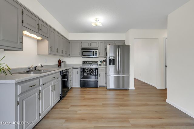 2838 SCHOTT ROAD, Jefferson City, MO 65101