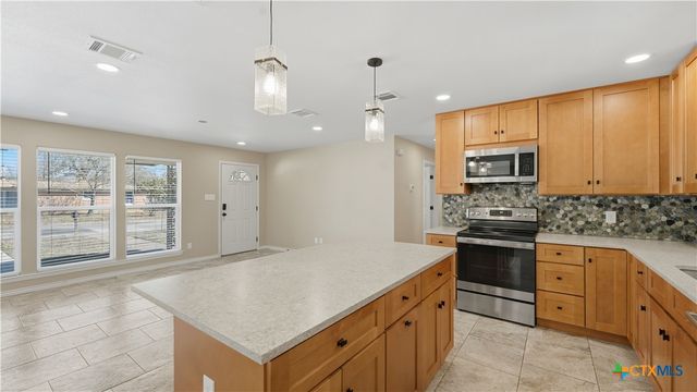 1409 Highland Drive, San Marcos, TX 78666