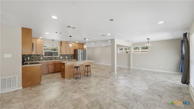 1409 Highland Drive, San Marcos, TX 78666