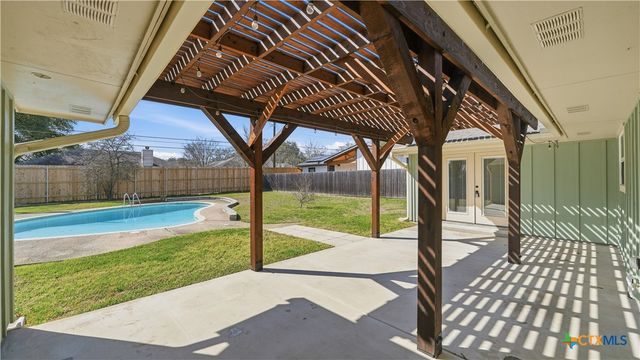 1409 Highland Drive, San Marcos, TX 78666