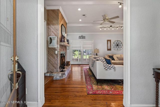 4512 IROQUOIS Avenue, Jacksonville, FL 32210