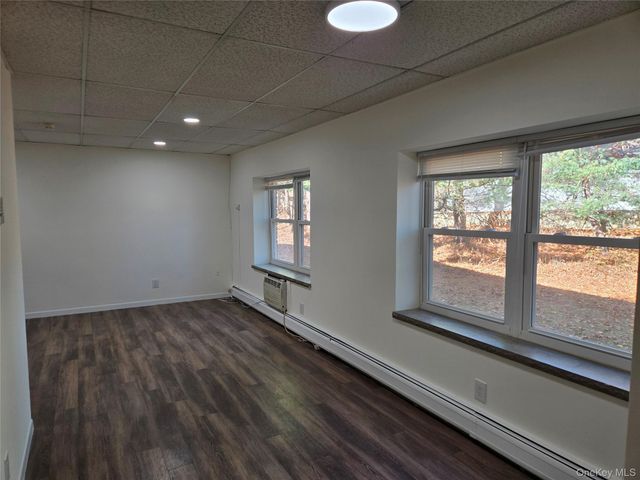 119 W Crooked Hill Road 104, Pearl River, NY 10965