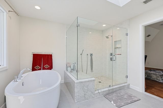 23 Goodnow Lane, Framingham, MA 01702