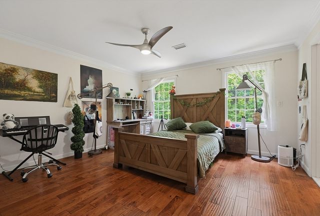 23 Goodnow Lane, Framingham, MA 01702