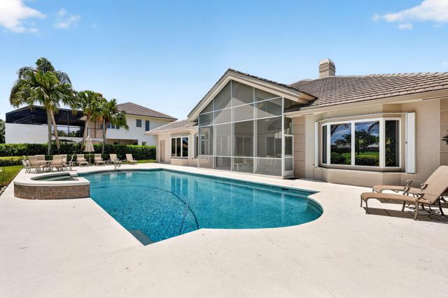 6711 SE Barrington Drive, Stuart, FL 34997