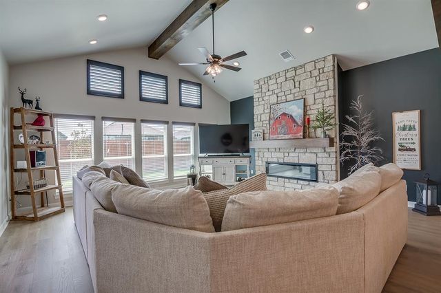 800 Argos Road, Yukon, OK 73099