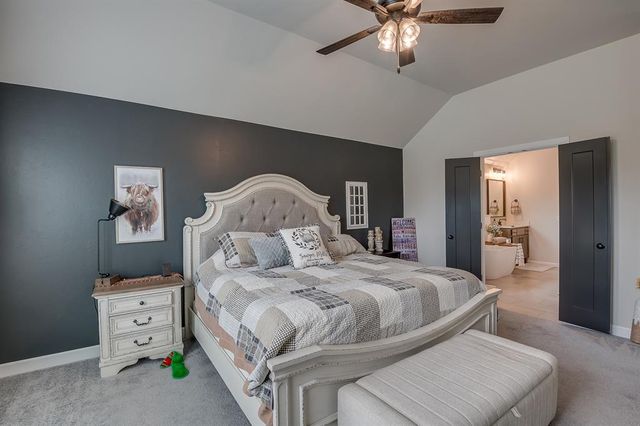 800 Argos Road, Yukon, OK 73099