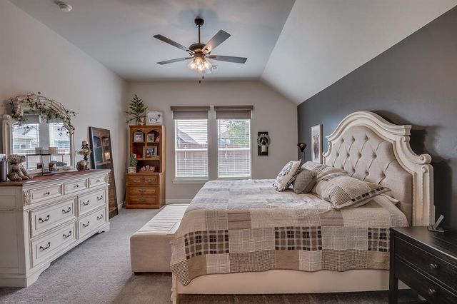 800 Argos Road, Yukon, OK 73099