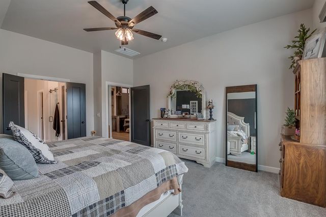 800 Argos Road, Yukon, OK 73099
