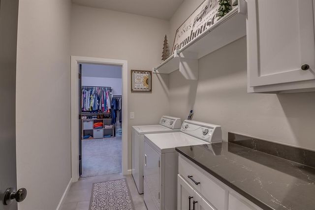 800 Argos Road, Yukon, OK 73099