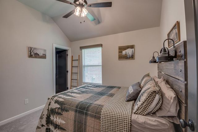 800 Argos Road, Yukon, OK 73099