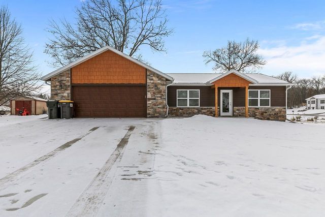 312 Brooke Circle, Montello, WI 53949