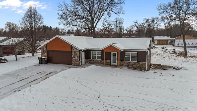 312 Brooke Circle, Montello, WI 53949