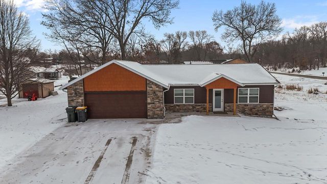 312 Brooke Circle, Montello, WI 53949