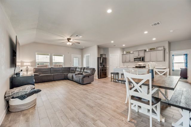 628 Griffith Park Trail, Alvarado, TX 76009