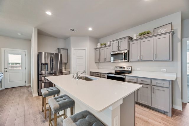 628 Griffith Park Trail, Alvarado, TX 76009